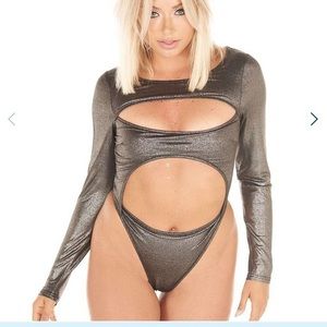 Iheartraves lust on tip shimmer cut out bodysuit